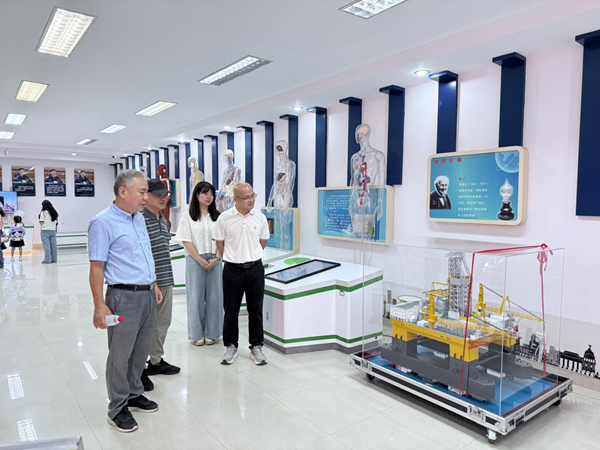 “探索科技，啟迪未來(lái)”——福州科技館流動(dòng)科普展品巡展第二站羅源站正式起航