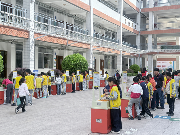 科技螢火映校園 ——科普大篷車點亮永泰學(xué)子科學(xué)夢