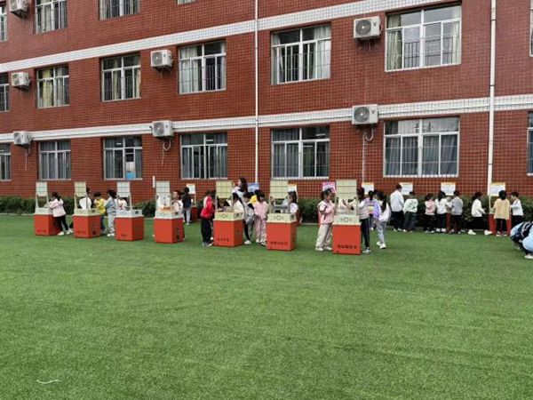 “玩轉(zhuǎn)科學(xué)，車享快樂”——福州科技館攜手福州市遠(yuǎn)洋小學(xué)共赴趣味科學(xué)之約