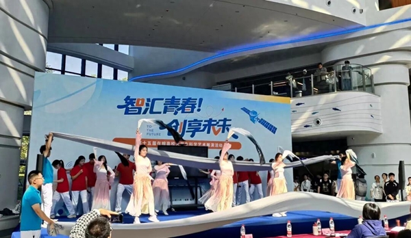 “智匯青春！創(chuàng)享未來” 第十五屆在榕高校大學生科學藝術展演頒獎典禮圓滿落幕