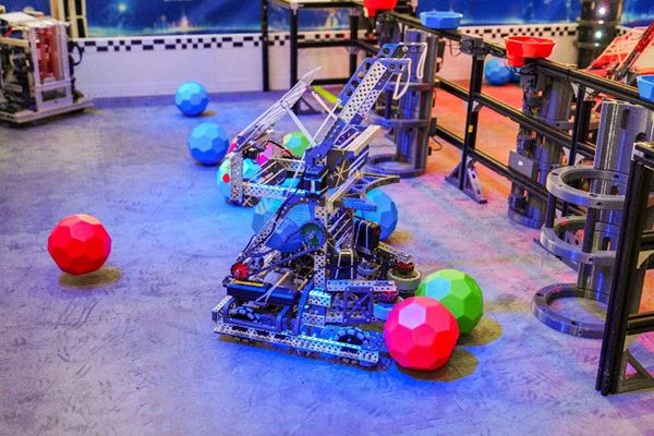 科技感拉滿！第22屆福建省青少年機(jī)器人競賽成功舉行