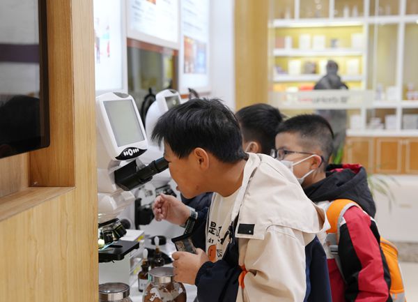 靈芝閩都研學(xué)行：探秘「仙草」背后的科學(xué)密碼