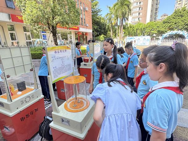 “科普啟航金港灣，探索逐夢新天地”—— 倉山區(qū)金港灣實驗學(xué)校與科學(xué)的奇妙邂逅