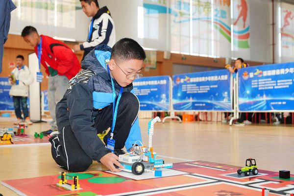 科技感拉滿！第22屆福建省青少年機(jī)器人競賽成功舉行